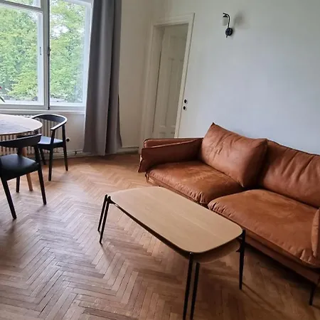 Daire In Historic Kadriorg With Free Parking